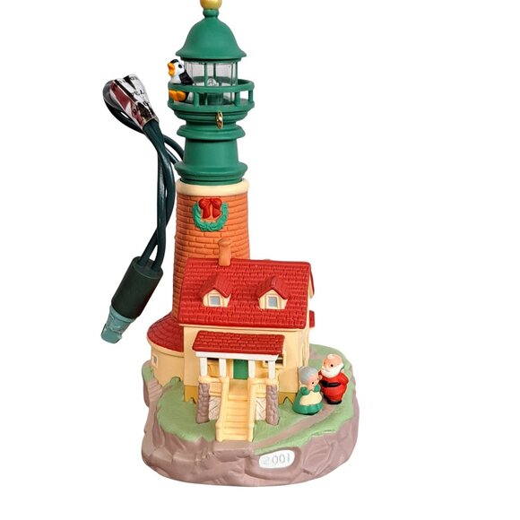 Hallmark  Magic Ornament 5th in Lighthouse Greetings Magic Light Series 2001 - Picture 13 of 15